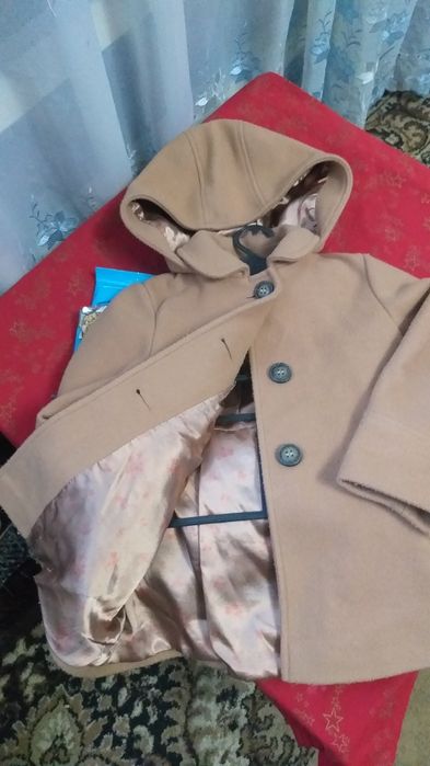 Пальто дитяче 104-110розмір