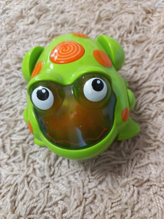 Іграшки Чіко/chicco/ жабка, телефон.