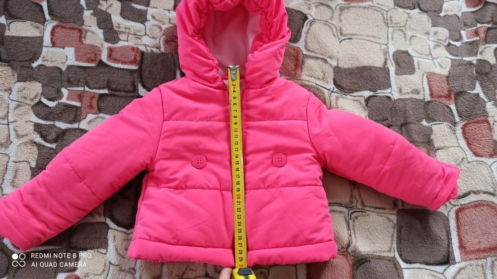 Курточка для дівчинки 62 р