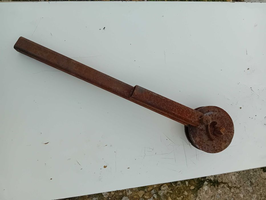 Manual Metal Molder64751078261121121