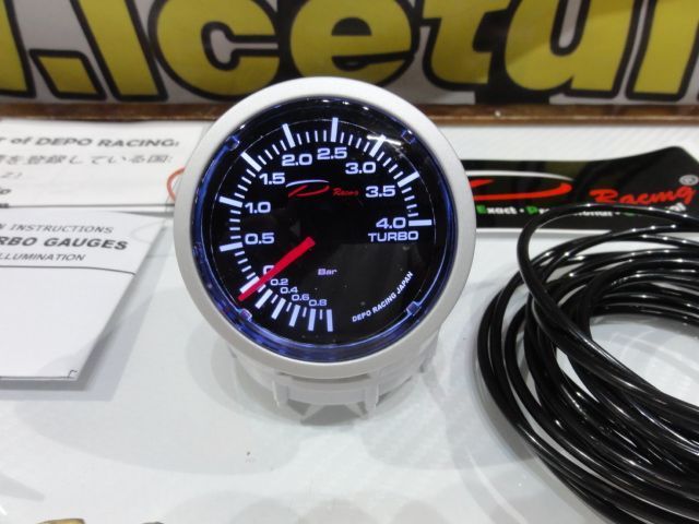 Manômetro da Pressão do Turbo 4 bar Fundo Preto / smoke c/iluminação led branco Depo Racing Japan