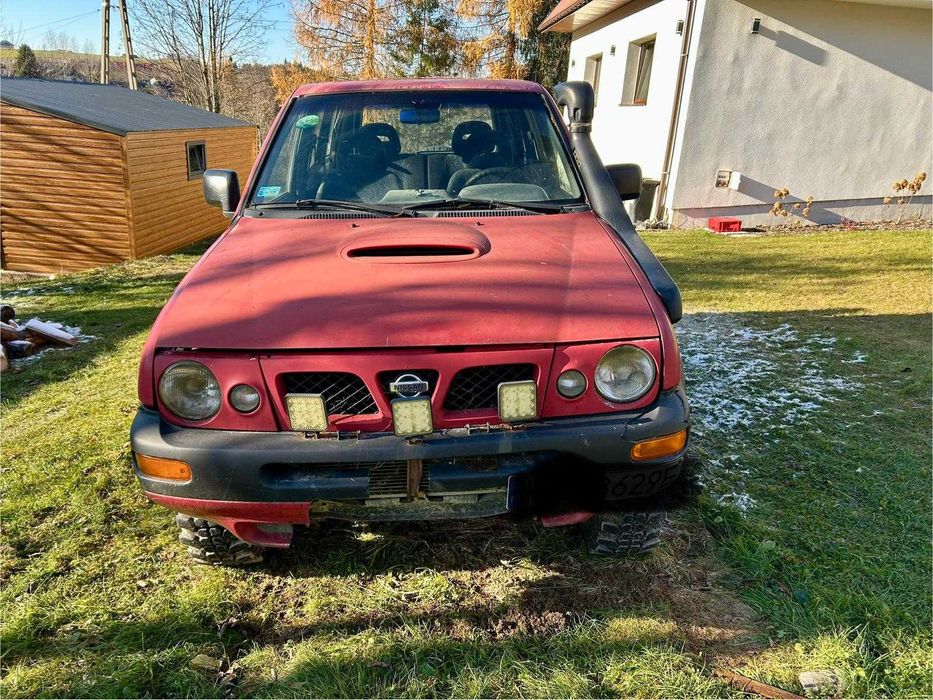 Samochód terenowy Nissan Terrano