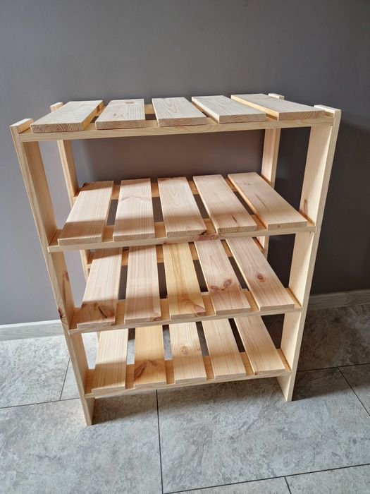 Regał drewniany, drewno sosnowe, nie impregnowany