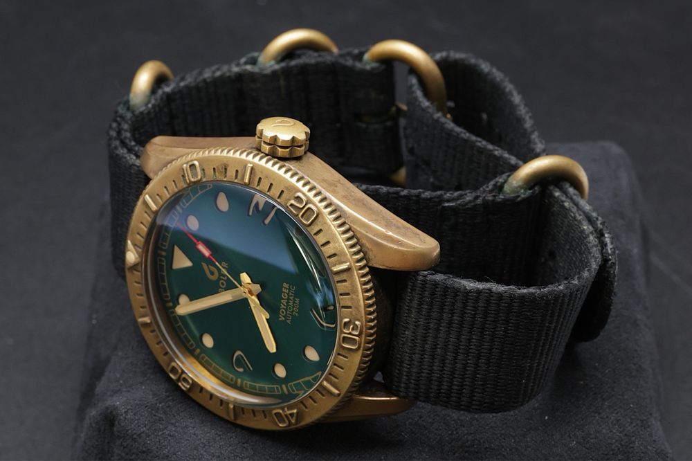 Zegarek Boldr Voyager bronze