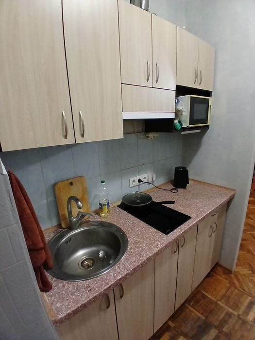 Продам гостинку м Спортивная