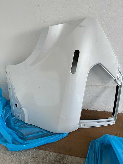 drzwi prawy tył (uszkodzone) - Toyota C-HR 2023 (nowa)