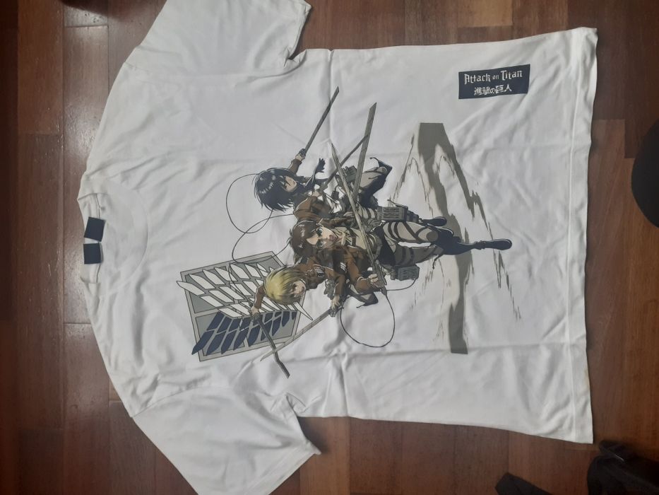T-shirt Attack on Titan