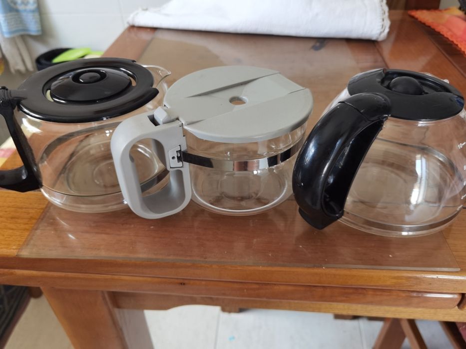 Jarro / Bul de  máquina de café elétrica de saco e filtros.