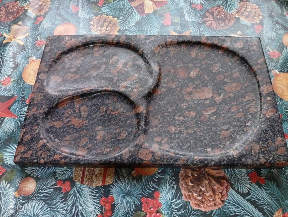 Менажница із граніту ручной роботи