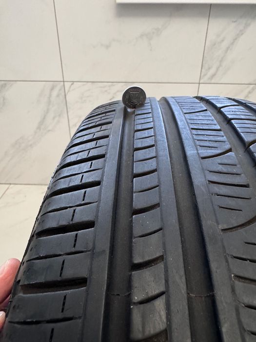 Оригінальні комплект дисків Range Rover R19 з резиною Pirelli 235/65