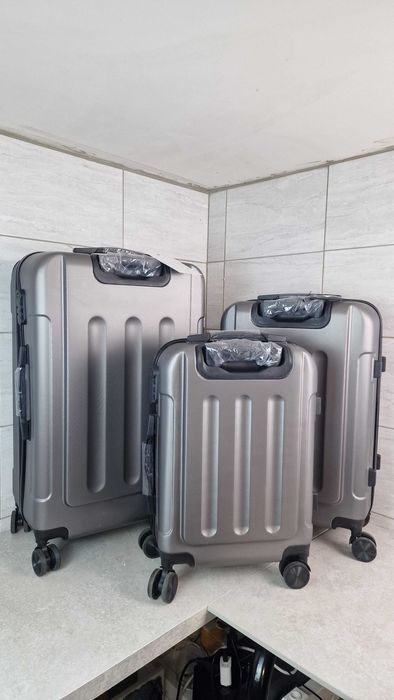 Zestaw 3 walizek szary