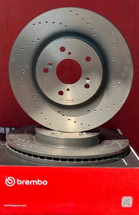Brembo. Гальмівні перфоровані диски Acura RDX, MDX, TLX.