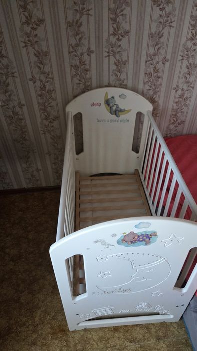 Продам кроватку дешево