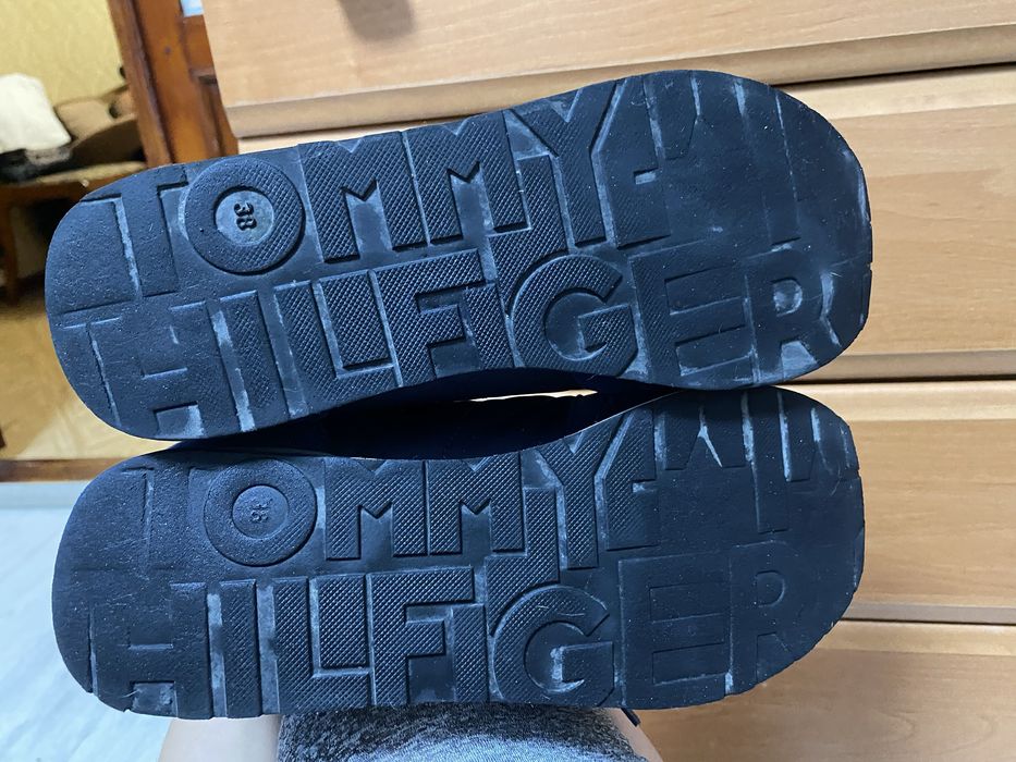 кроссовки Tommy Hilfiger из популярной серии Retro Runner / New Runner Flag