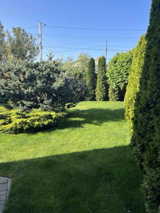 Облаштований, новий Будинок з меблями та технікою.