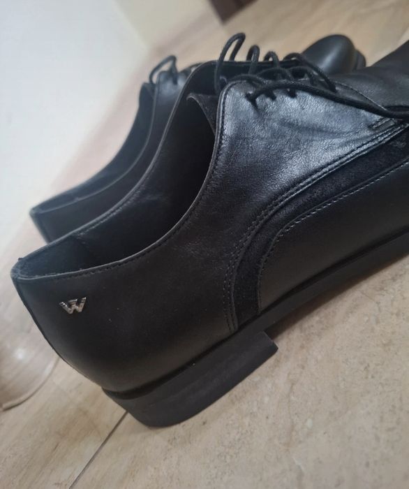 Czarne skórzane półbuty oxfordki Wojas 36