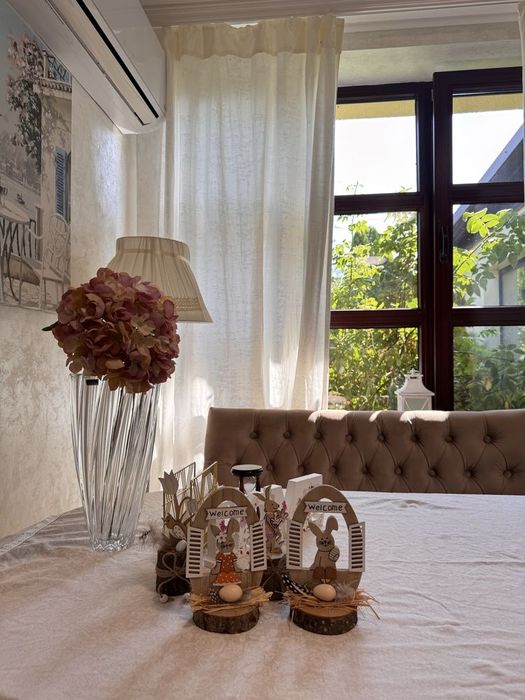 Власний будинок з басейном