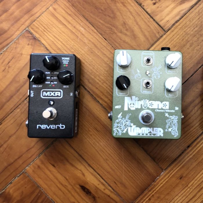 Pedais de guitarra - M300, Wampler Nirvana,