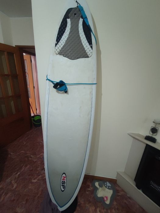 Prancha de Surf NSP 7'2" (Epóxi) - Ideal para Iniciantes / Evolução
Descrição: Vendo prancha NSP 7'2" em excelente estado. Construção em Epóxi, muito