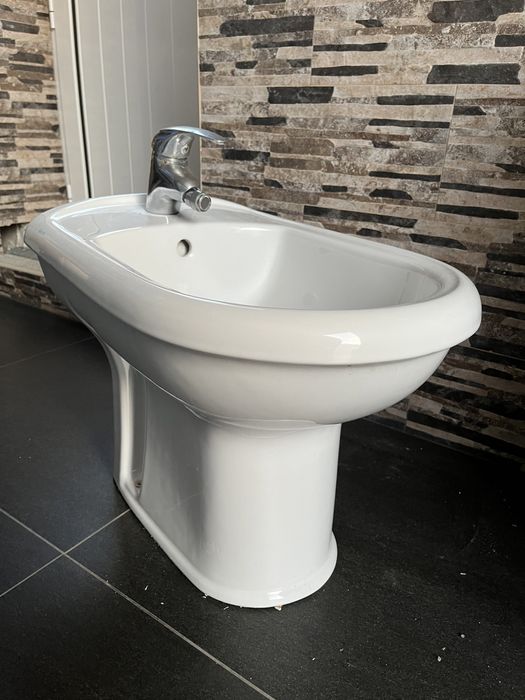 Bidé de casa de banho sanitana