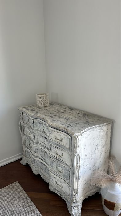 Comoda antiga pintada