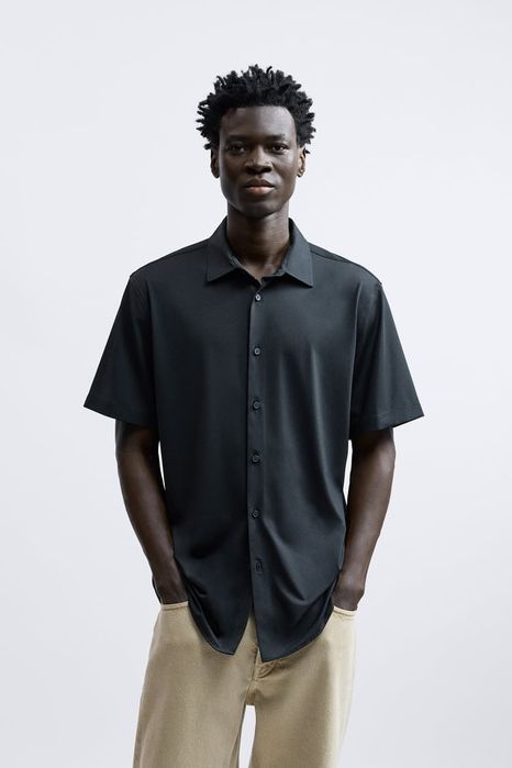 Zara Camisa homem elastica tamanho S