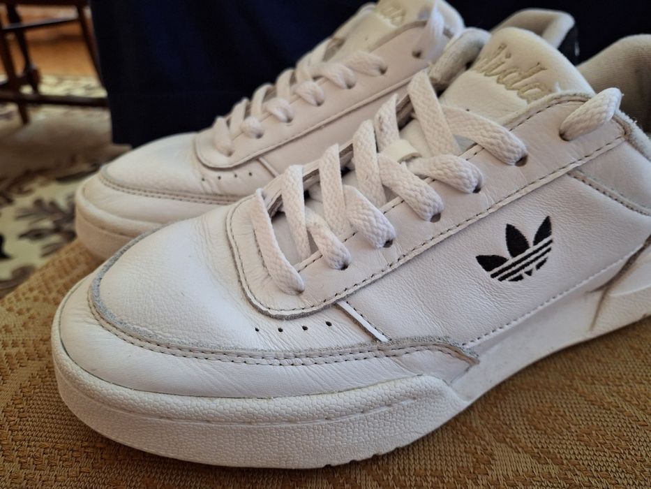 Adidas Court Super rozm 39,5 / 24,5cm