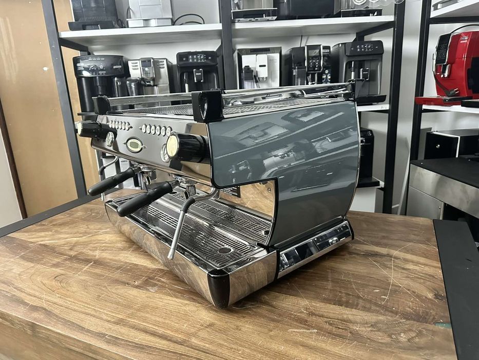 Кавомашина La Marzocco GB5 AV 2 gr gray