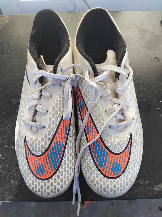 Sapatilhas  / Chuteiras criança