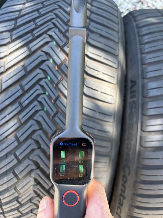 Continental AllSeasonContact 225/40 R19