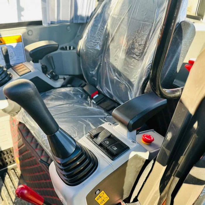 Екскаватор EK3800 (Kubota Engine)