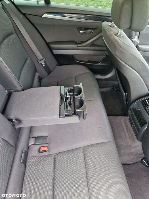 BMW 5 2.0D 184 KM