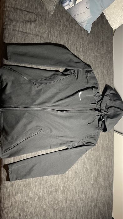 Nowa bluza Nike treningowa zapinana