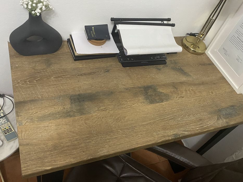 Secretaria em madeira