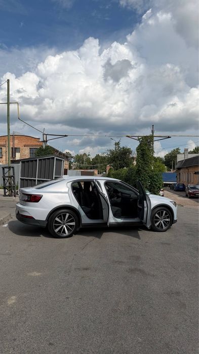 Продам сучасний та стильний електромобіль Volvo Polestar 2021 року