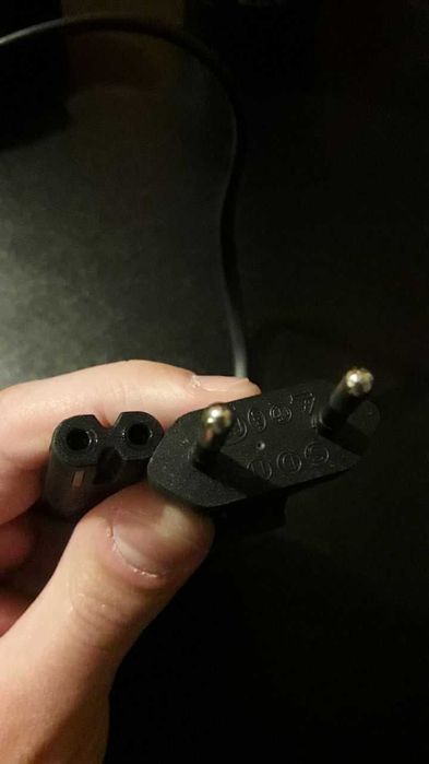 Зарядний пристрій SONY BC-VW1