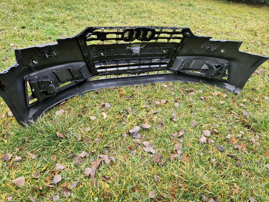 Передний бампер (стиль S4) под дистроник на Audi A4 B9 2015-2019год.