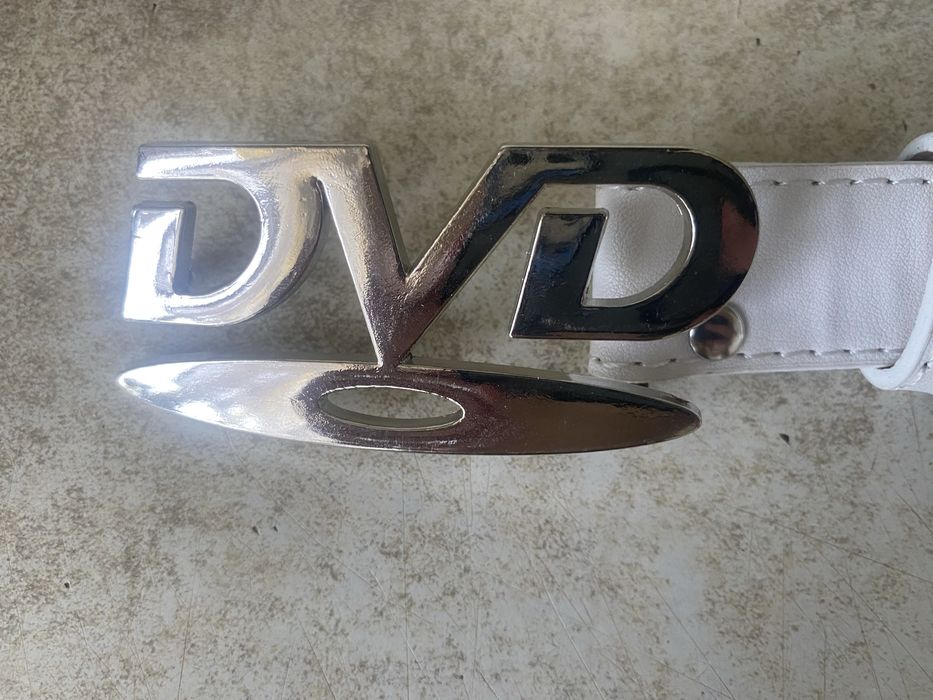 Y2k dvd эмо белый ремень sk8 drill drip