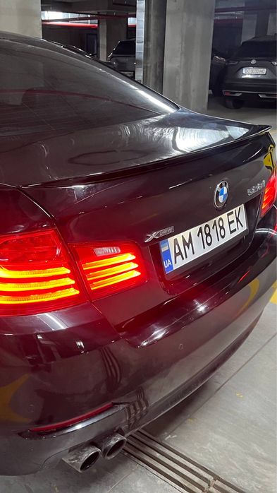Спойлер BMW F10 M5 Style чорний глянець накладка на багажник ліп