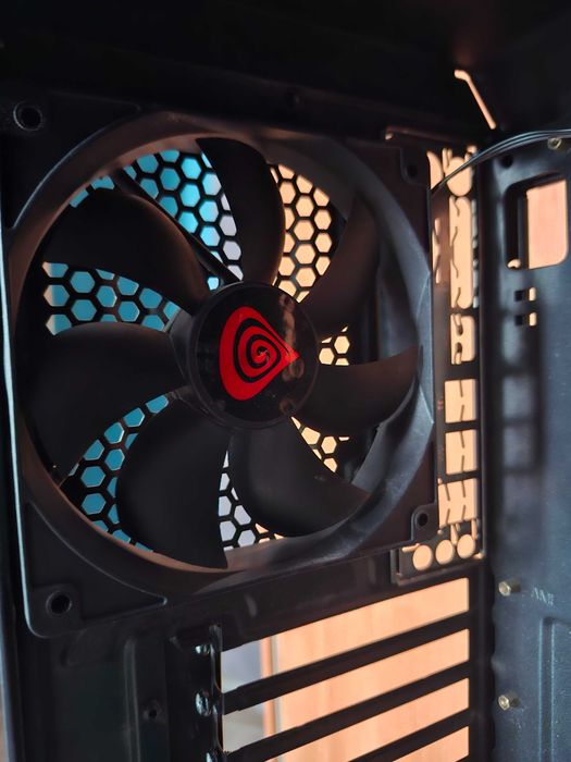 Obudowa PC Titan 660 Plus 4x wentylator 120mm nr 369