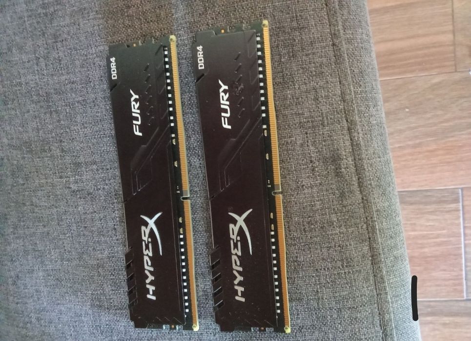 Memórias RAM HyperX 32GB DDR4 (2x16)