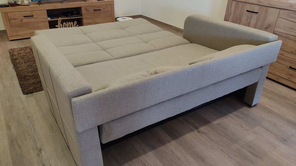 Sofá cama grande