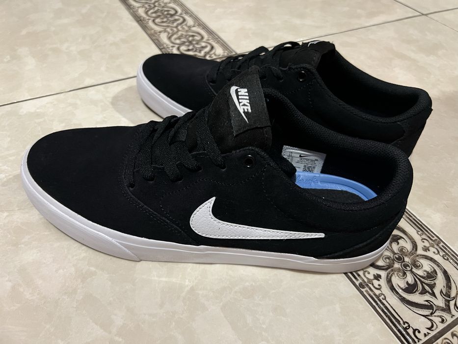 Nike SB Charge Suede.