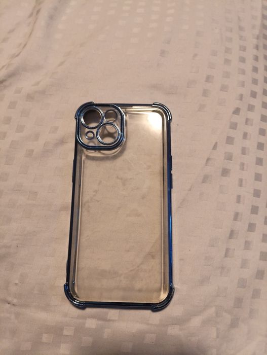 Etui od iPhonów.