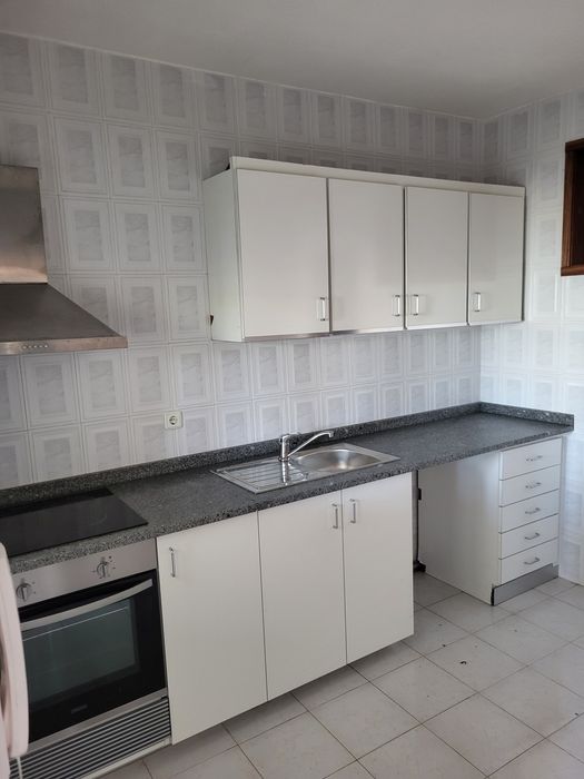 Arrendo casa T2 em vilar do Paraíso, Mafamude