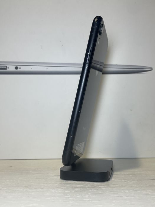 Чудовий IPhone XR 64GB 84% Neverlock