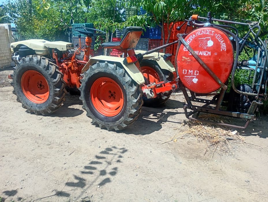 Vendo trator marca pascual com todos assessórios
