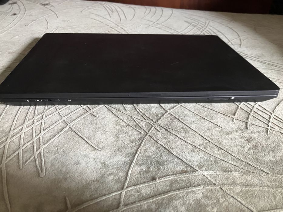 Ноутбук Fujitsu Lifebook U729 i3-8145U  SSD 256GB