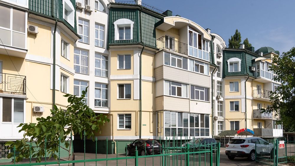 3 кімнатна 114 кв.метрів дворівнева новобудова автономне, поруч Центр