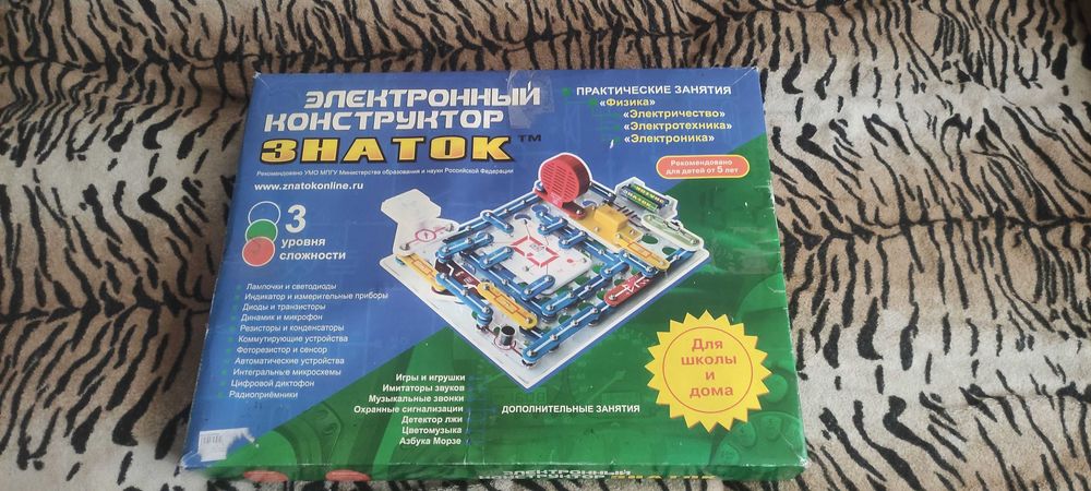 Электронный конструктор Знаток 999 схем: 900 грн. - Конструктори Київ ...